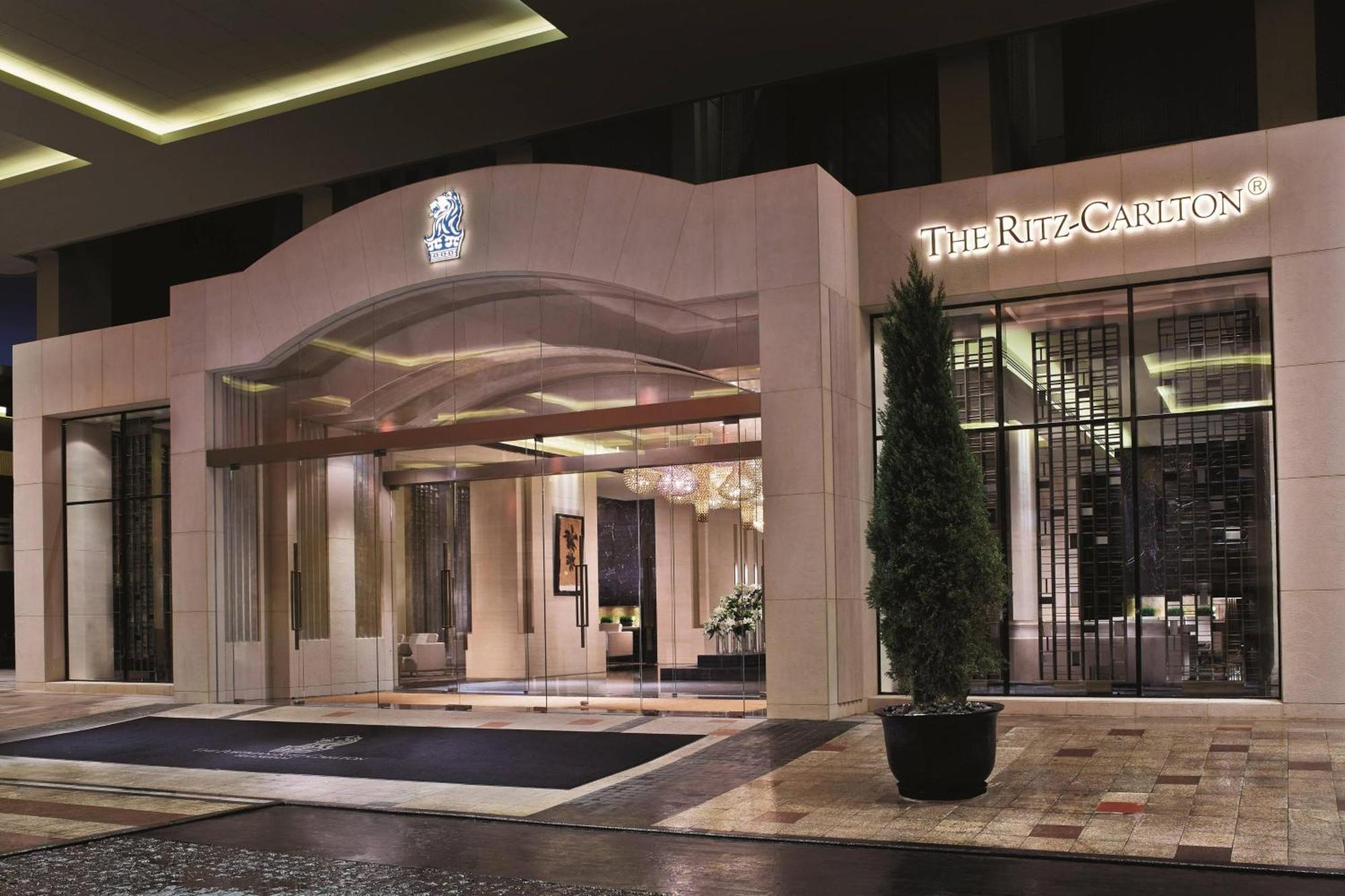 The Portman Ritz-Carlton Shanghai Hotel Exterior photo